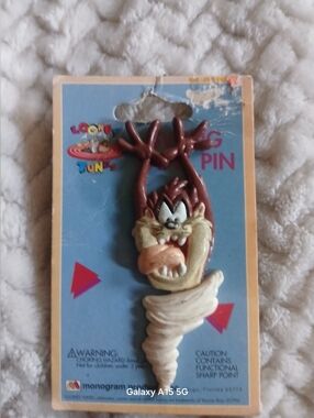 Warner Bros. Taz Tornado Brown and Cream Kids Pin